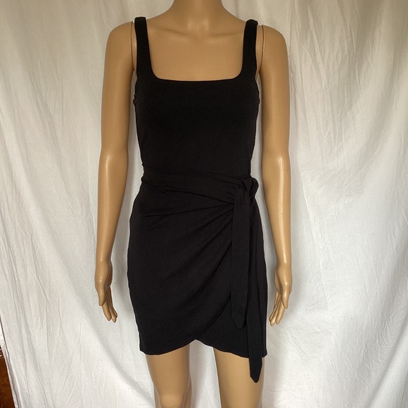 Aritzia Dresses & Skirts - Aritzia Wilfred Mini Wrap Tank Dress Black S